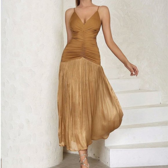 Metallic shimmer Ruched Front Spaghetti Strap Cami Dress - Picture 2 of 8